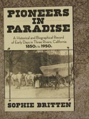 Pioneers in Paradise-book